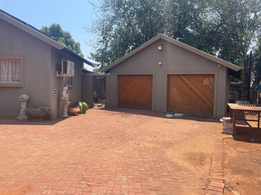 4 Bedroom Property for Sale in Bodorp North West